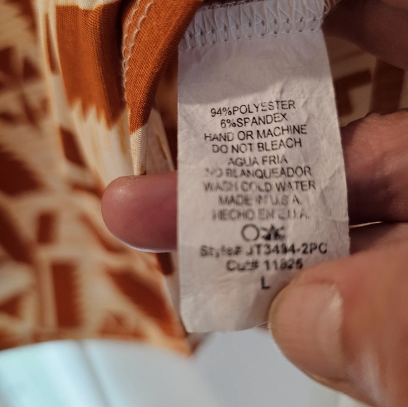 top J&M clothing Large - Picture 3 of 7